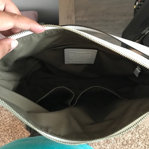 Coach Signature Jacquard and Leather Purse - Picture 5 of 6